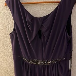 Formal gown! Eggplant/ purple. Long to the floor. New, never worn. W size 16